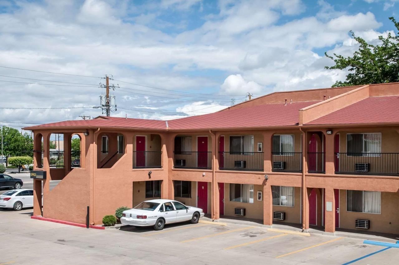 Econo Lodge Midtown Albuquerque Dış mekan fotoğraf